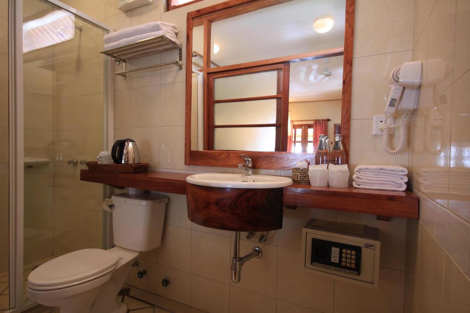 לואנג פרבאנג Sala Prabang Hotel מראה חיצוני תמונה