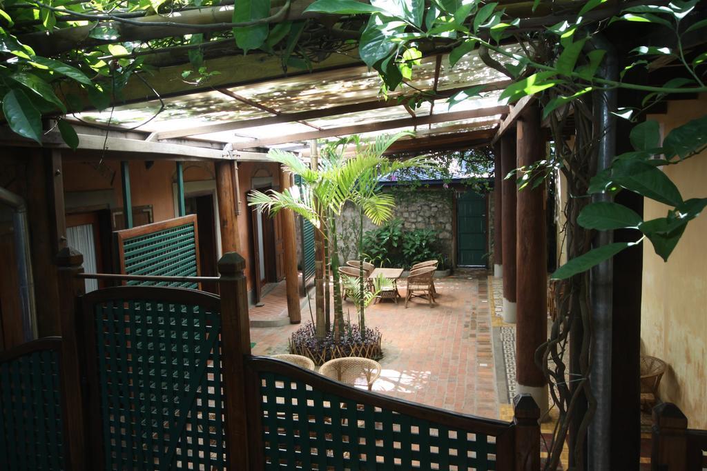 לואנג פרבאנג Sala Prabang Hotel מראה חיצוני תמונה
