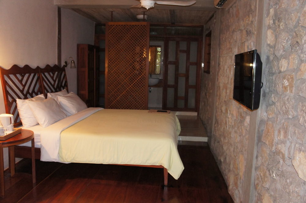 לואנג פרבאנג Sala Prabang Hotel מראה חיצוני תמונה