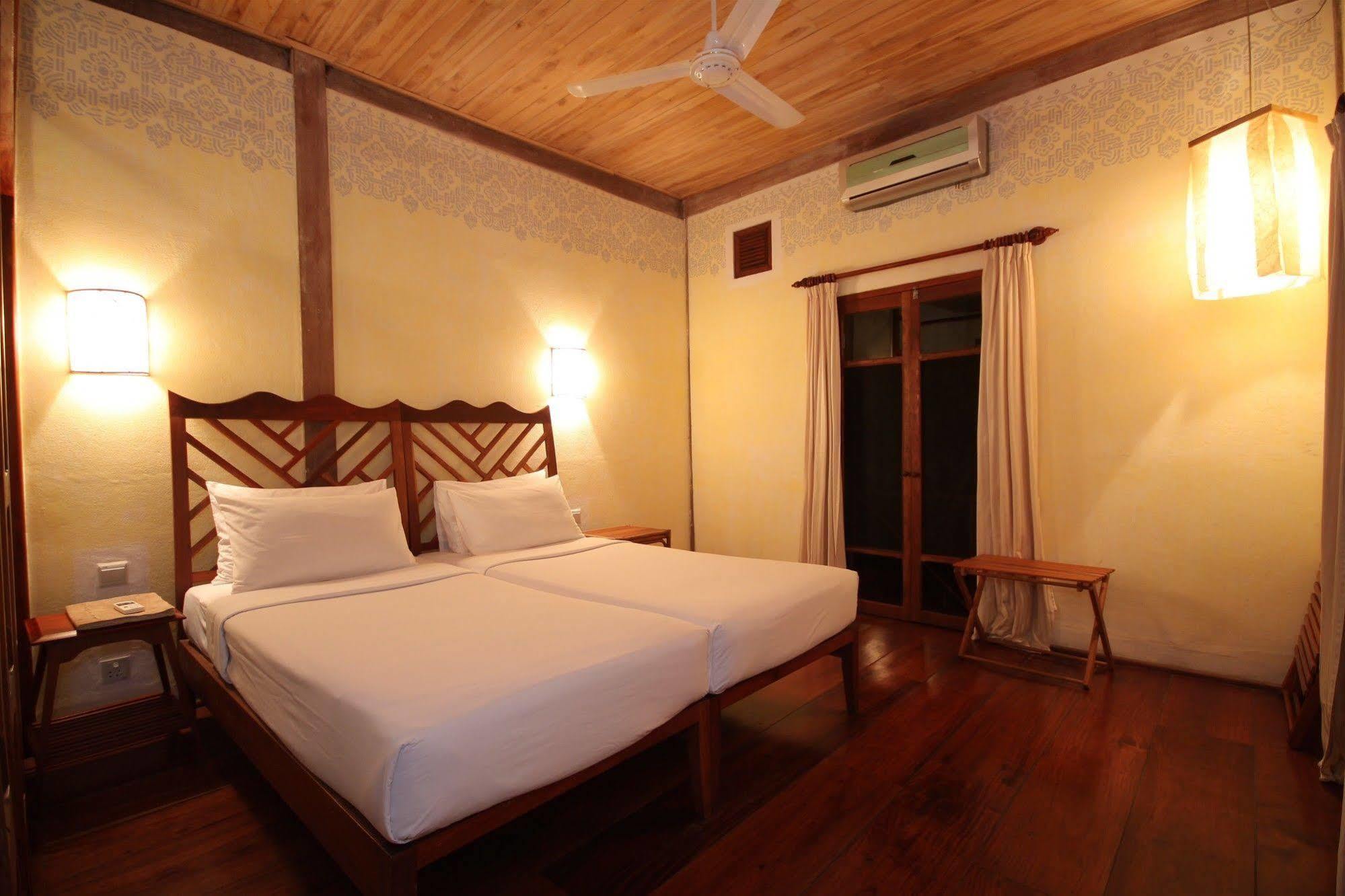 לואנג פרבאנג Sala Prabang Hotel מראה חיצוני תמונה